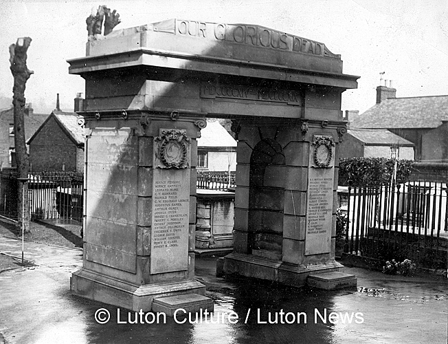 Park Street Baptist war memorial