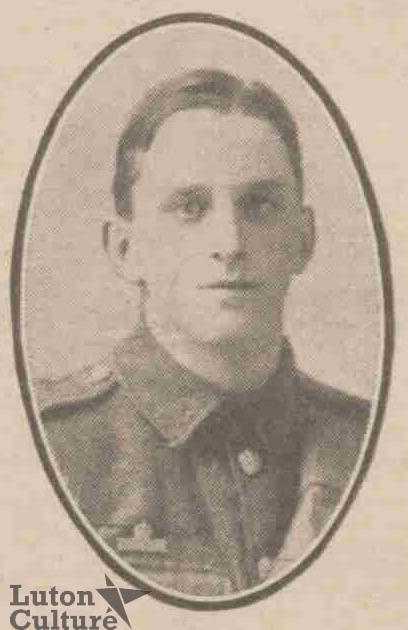 Pte Reggie Looker